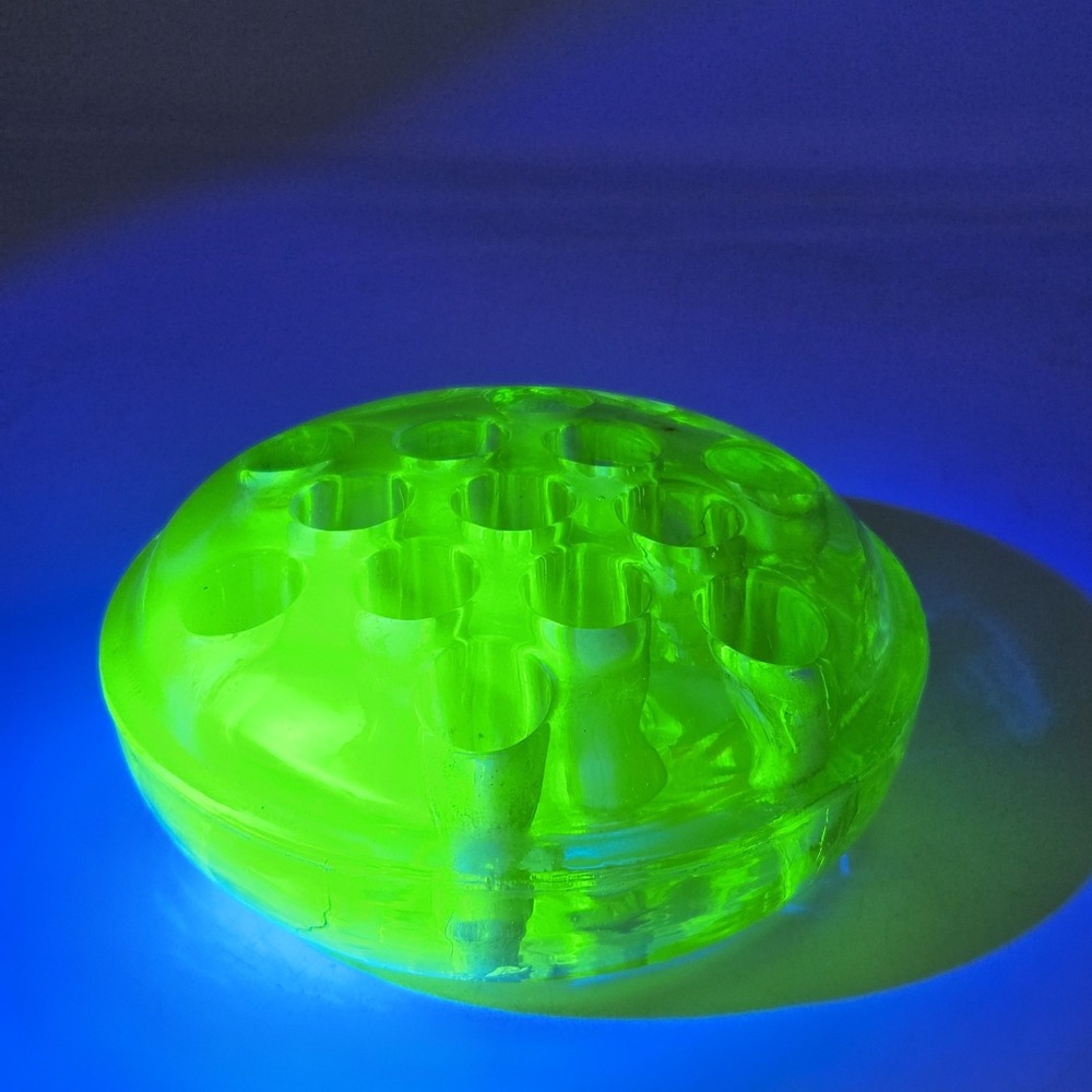 VTG Green Depression Flower Frog Glows Uranium Vaseline Glass 13 Hole 4.5" EUC